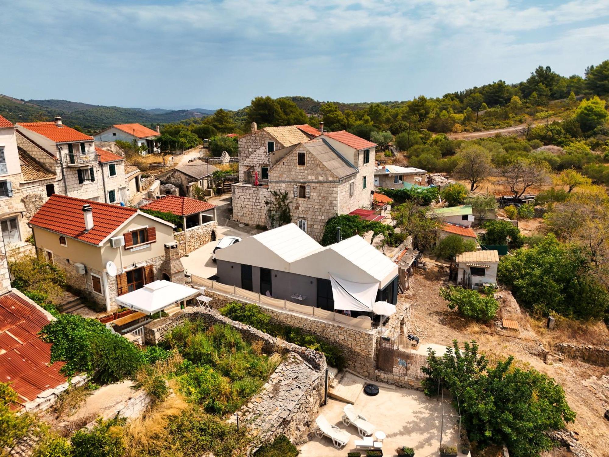 Rural House Pikola With Sea View On Vis Island Villa Komiza Exterior photo